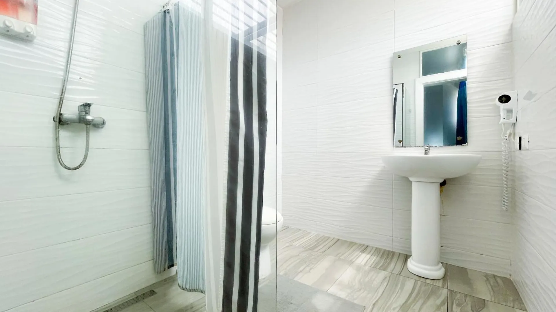 Ducassi Suites Rooms Beach Playa Bavaro Wifi Parking Rooftop Pool Spa & Beach Punta Cana Hotel